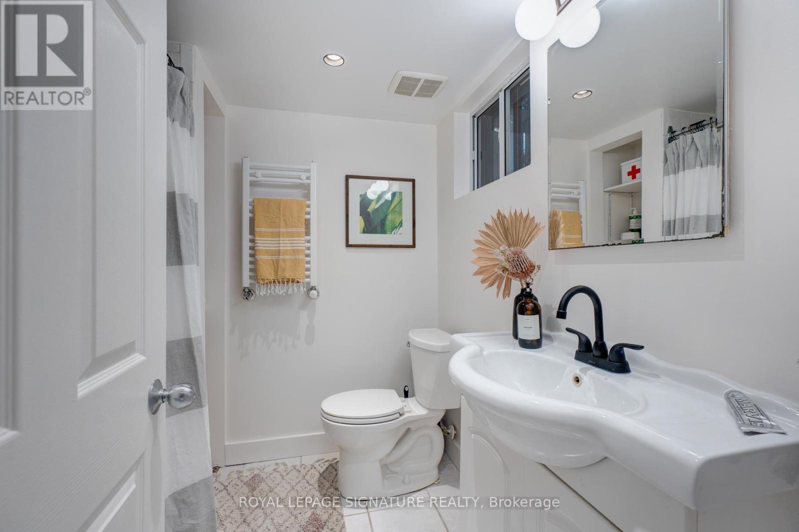 Lower - 512 Runnymede Road, Toronto, Ontario  M6S 2Z7 - Photo 19 - W12924462