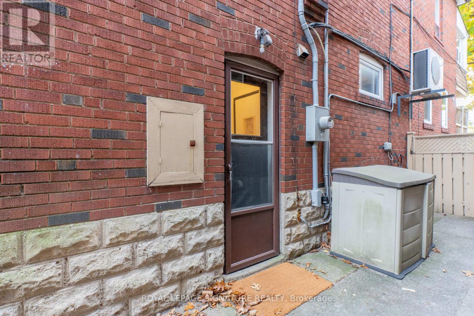 Lower - 512 Runnymede Road, Toronto, Ontario  M6S 2Z7 - Photo 3 - W12924462