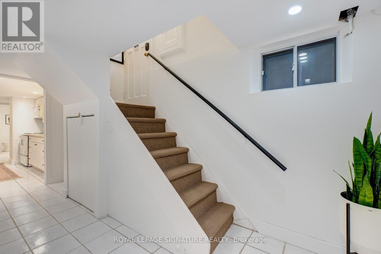 Lower - 512 Runnymede Road, Toronto, Ontario  M6S 2Z7 - Photo 5 - W12924462