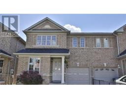 11 CANOE GLIDE LANE, Brampton, Ontario