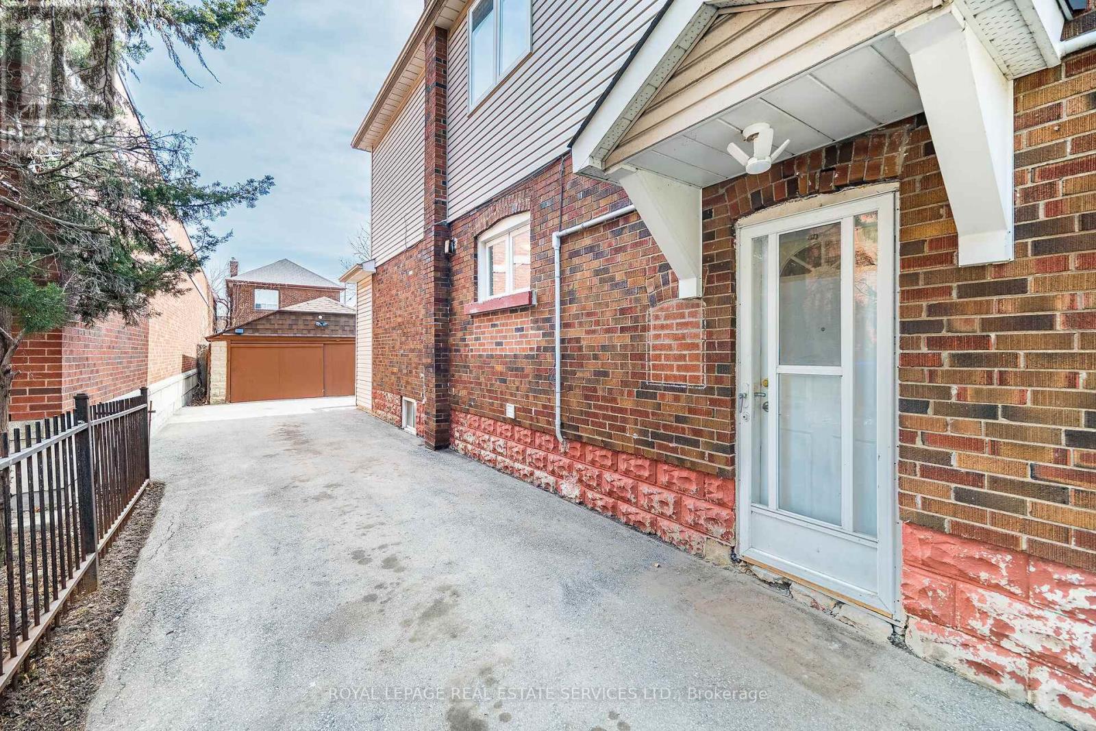 99 Twelfth Street, Toronto, Ontario  M8V 3G9 - Photo 41 - W12924514