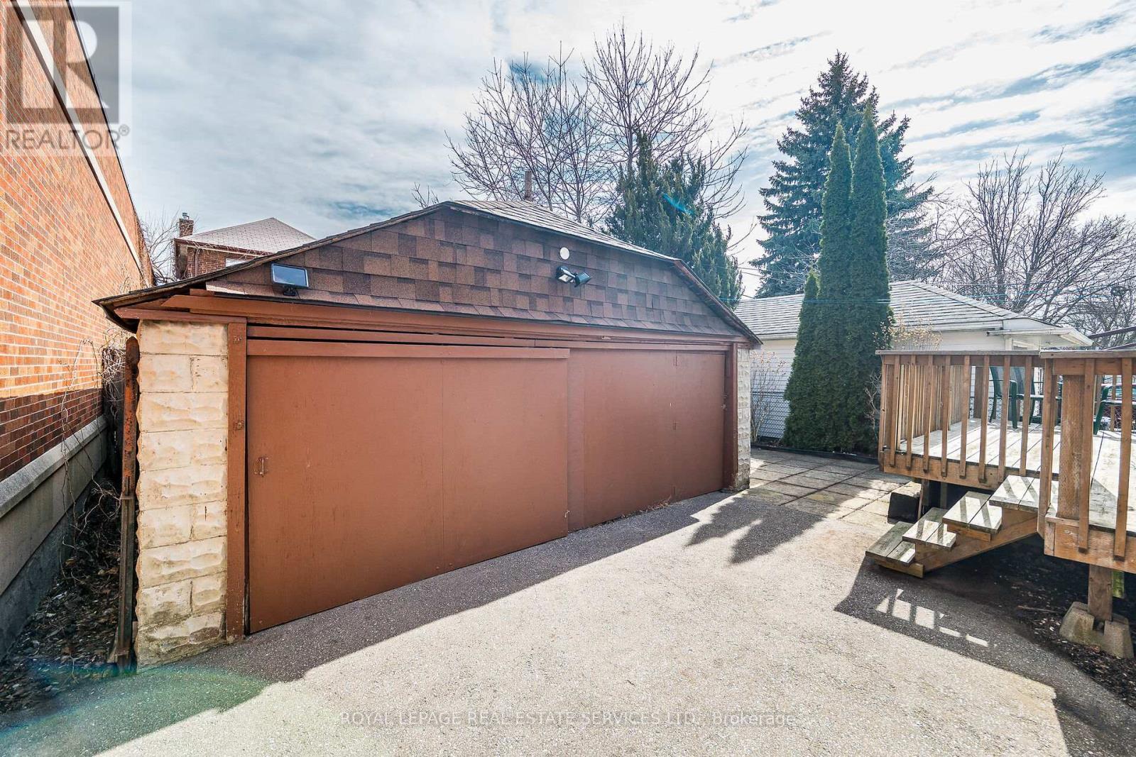 99 Twelfth Street, Toronto, Ontario  M8V 3G9 - Photo 42 - W12924514