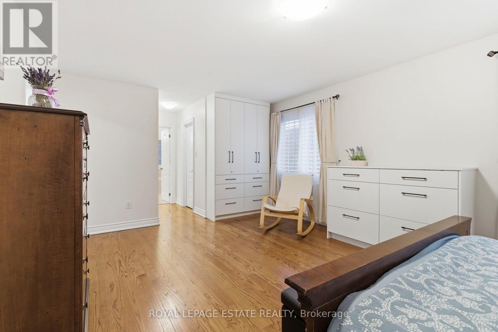 2372 Awenda Drive, Oakville, Ontario  L6H 7P7 - Photo 23 - W12924544