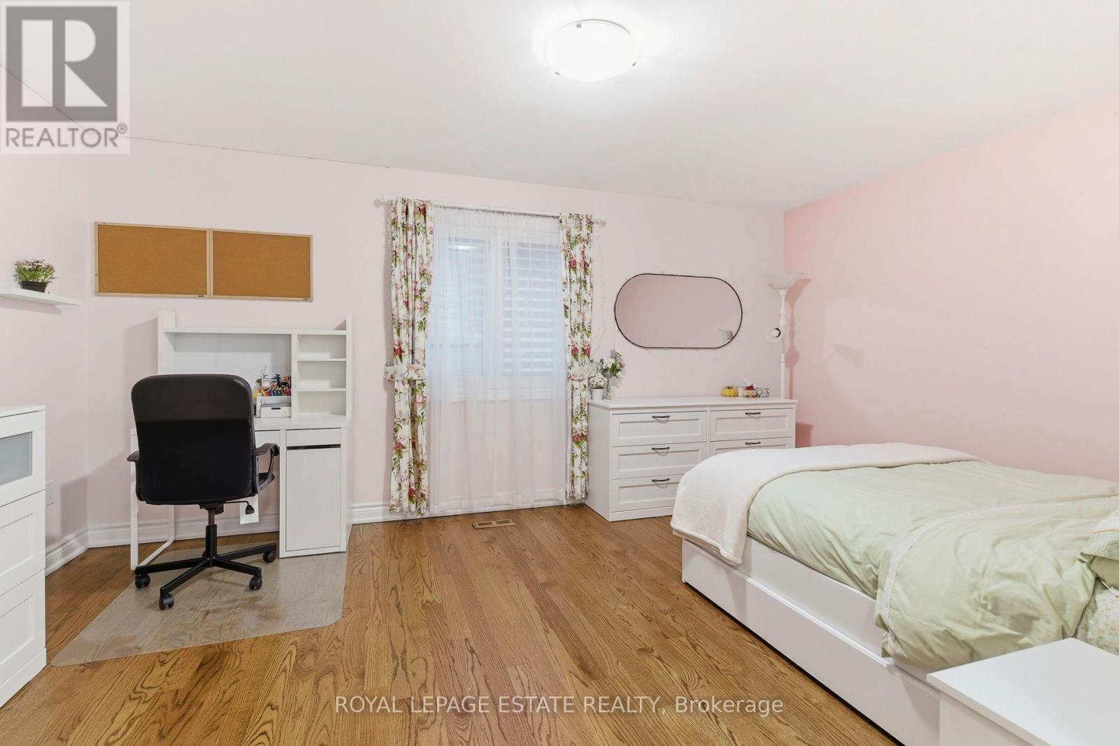 2372 Awenda Drive, Oakville, Ontario  L6H 7P7 - Photo 29 - W12924544