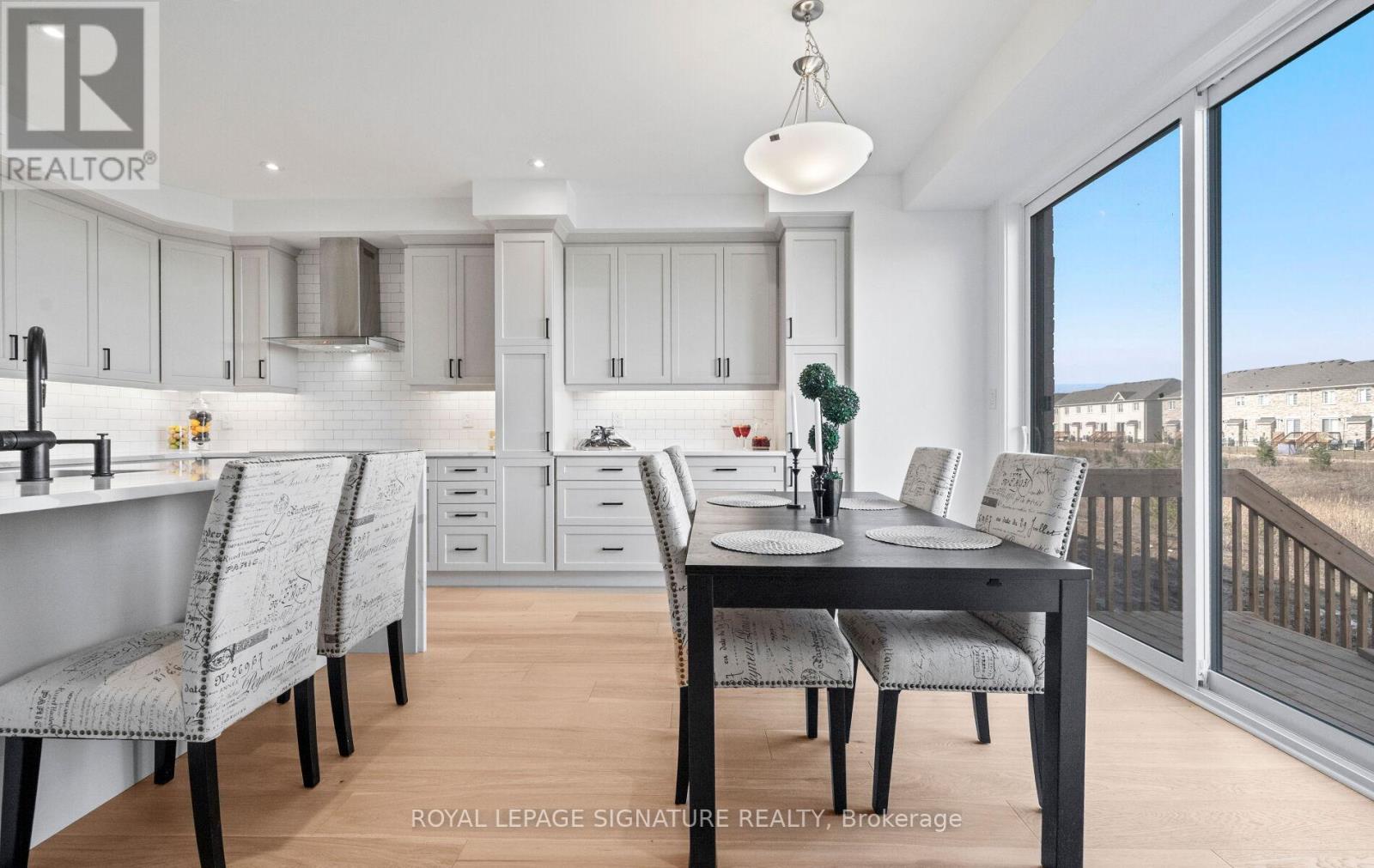 1553 Rothbury Crescent, Milton, Ontario  L9T 7E9 - Photo 18 - W12924554