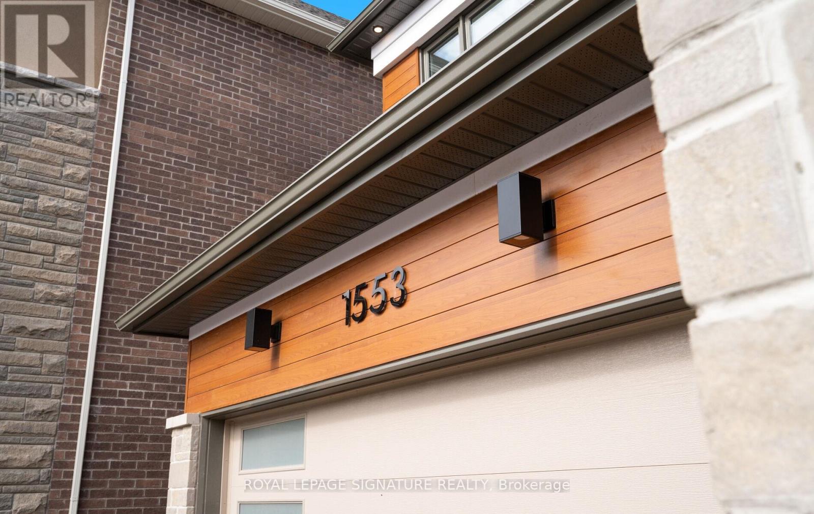 1553 Rothbury Crescent, Milton, Ontario  L9T 7E9 - Photo 2 - W12924554