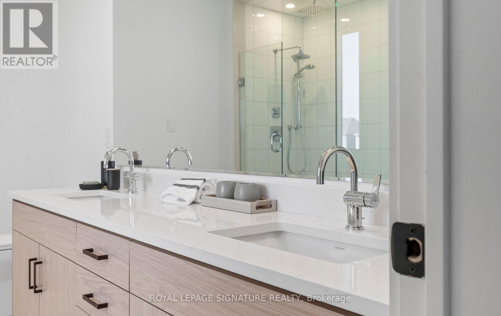 1553 Rothbury Crescent, Milton, Ontario  L9T 7E9 - Photo 27 - W12924554