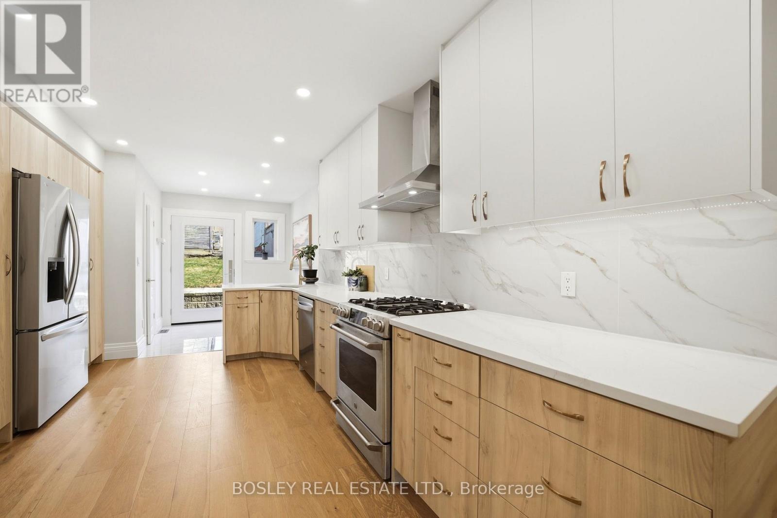 43 Gilbert Avenue, Toronto, Ontario  M6E 4W2 - Photo 10 - W12924558