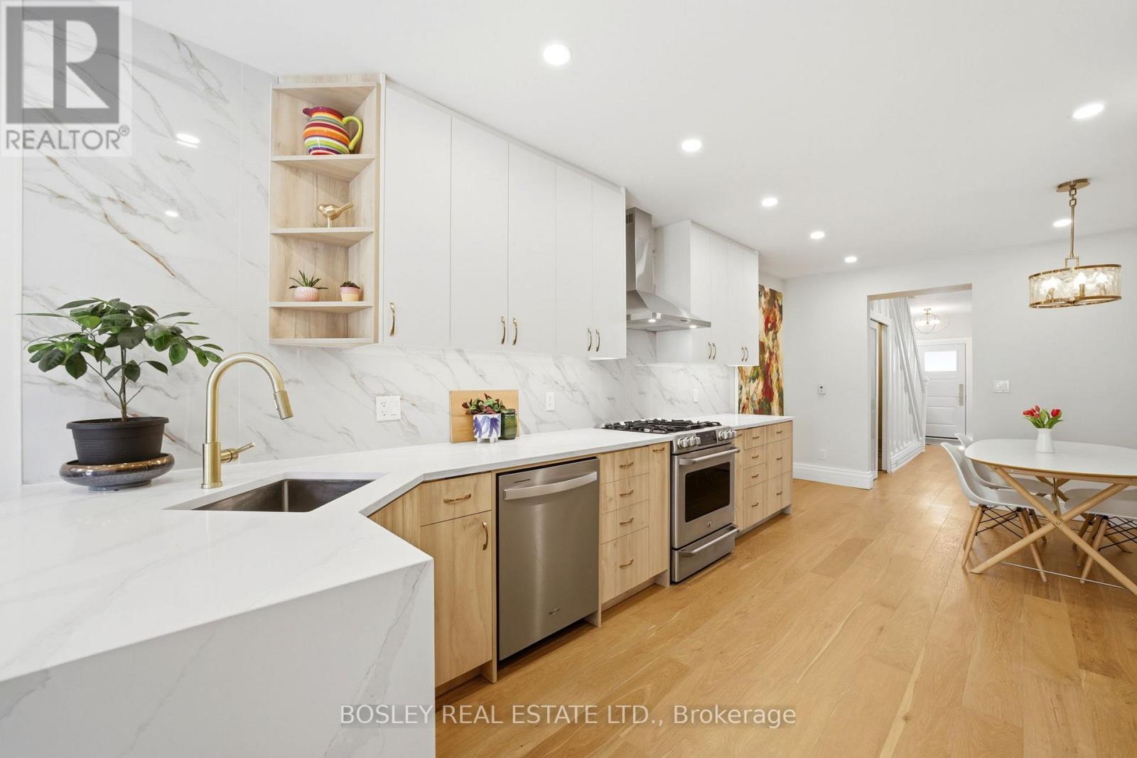 43 Gilbert Avenue, Toronto, Ontario  M6E 4W2 - Photo 11 - W12924558