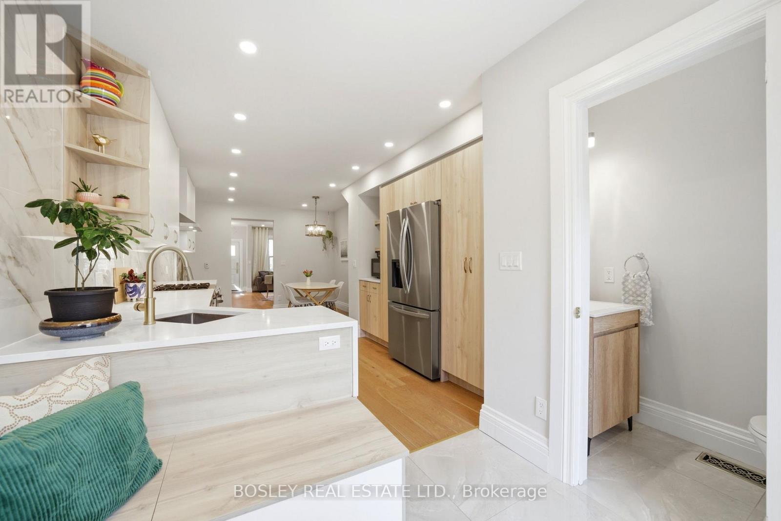 43 Gilbert Avenue, Toronto, Ontario  M6E 4W2 - Photo 18 - W12924558