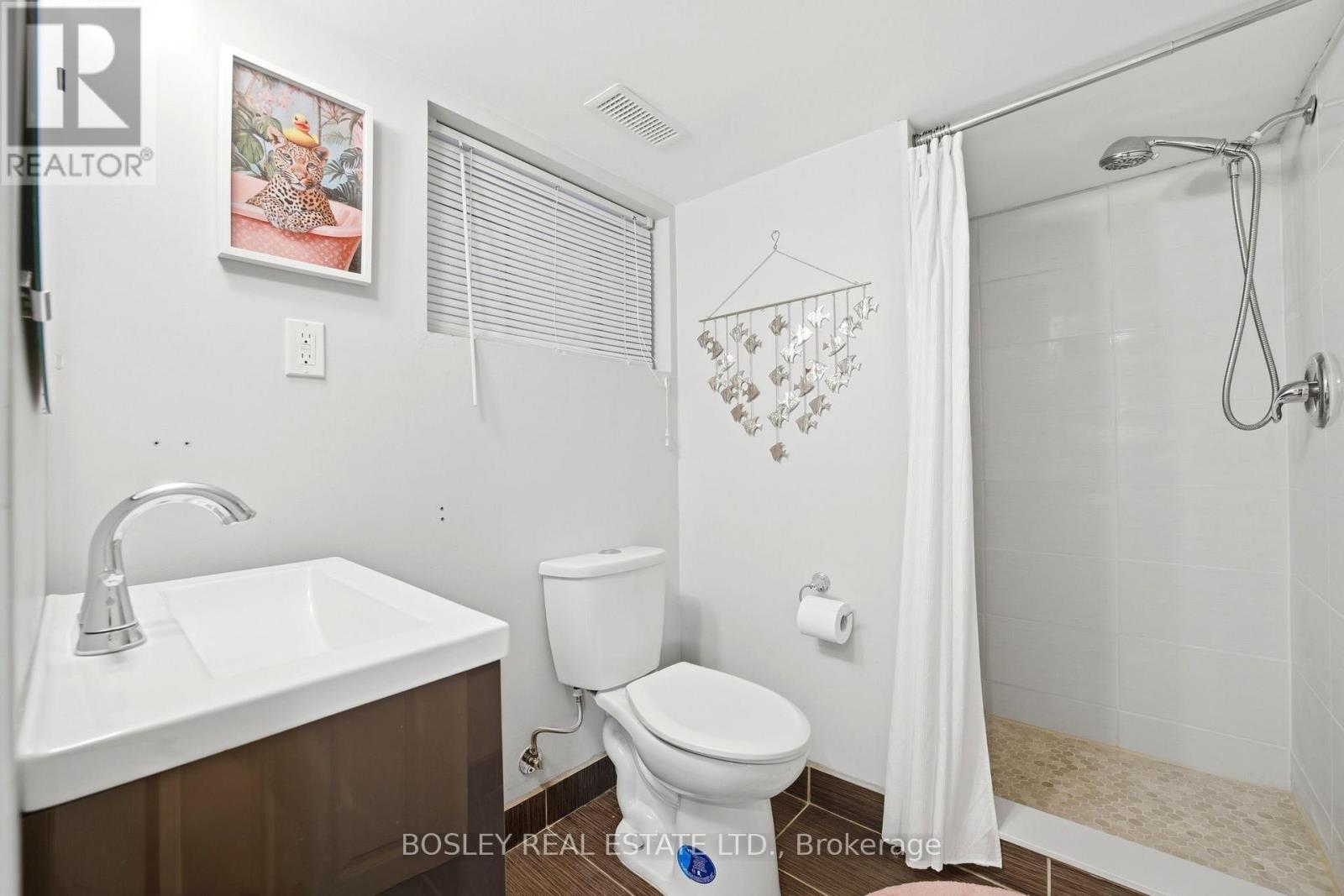 43 Gilbert Avenue, Toronto, Ontario  M6E 4W2 - Photo 34 - W12924558