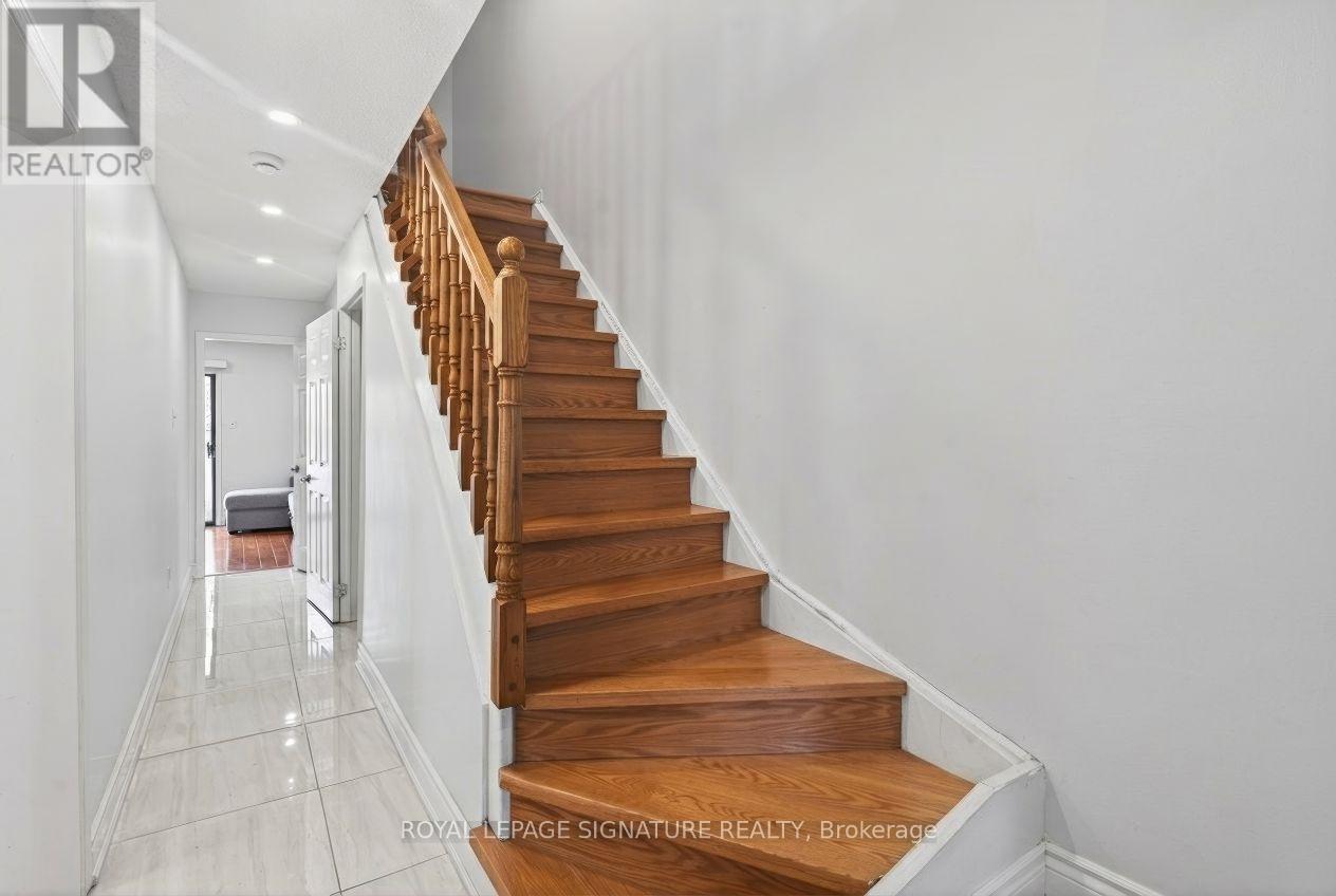 5115 Salishan Circle, Mississauga, Ontario  L5R 3E8 - Photo 23 - W12924576