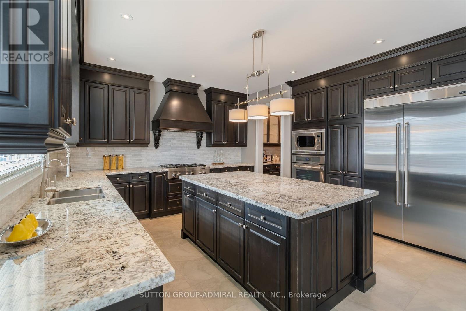 8 Chapel Gully Trail, King, Ontario  L7B 0A1 - Photo 14 - N12924366