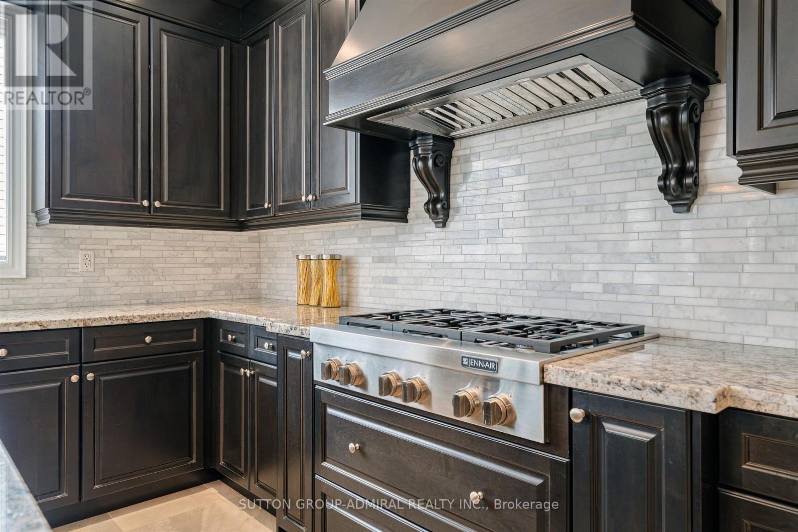 8 Chapel Gully Trail, King, Ontario  L7B 0A1 - Photo 15 - N12924366