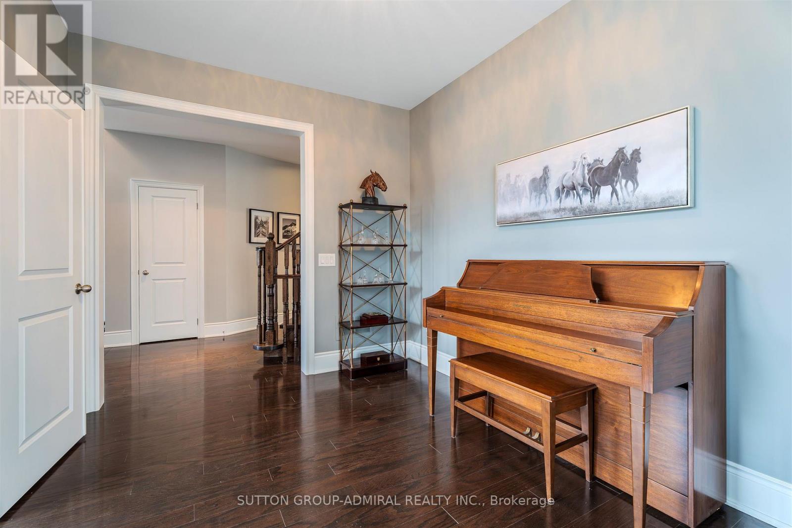 8 Chapel Gully Trail, King, Ontario  L7B 0A1 - Photo 9 - N12924366