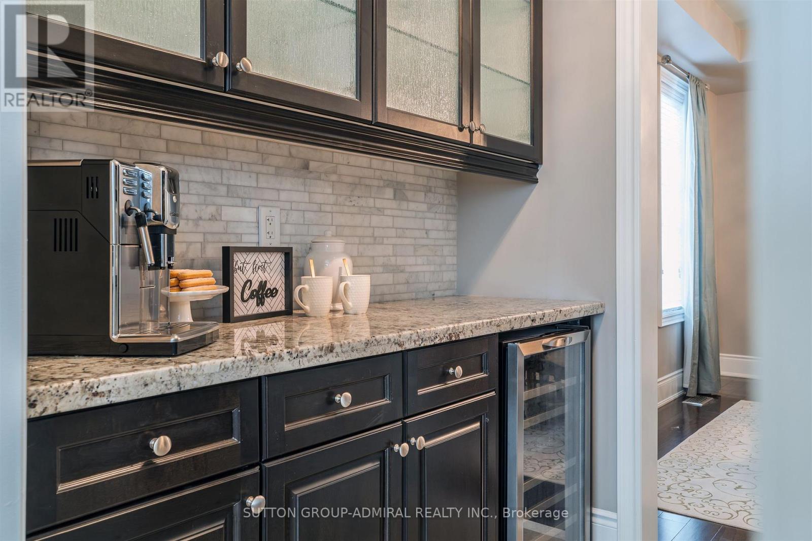 8 Chapel Gully Trail, King, Ontario  L7B 0A1 - Photo 17 - N12924366