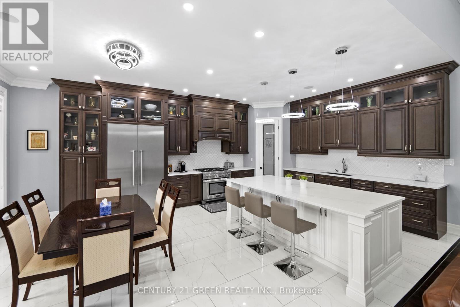 679 Hiawatha Boulevard, Hamilton, Ontario  L9G 3A6 - Photo 11 - X12900628