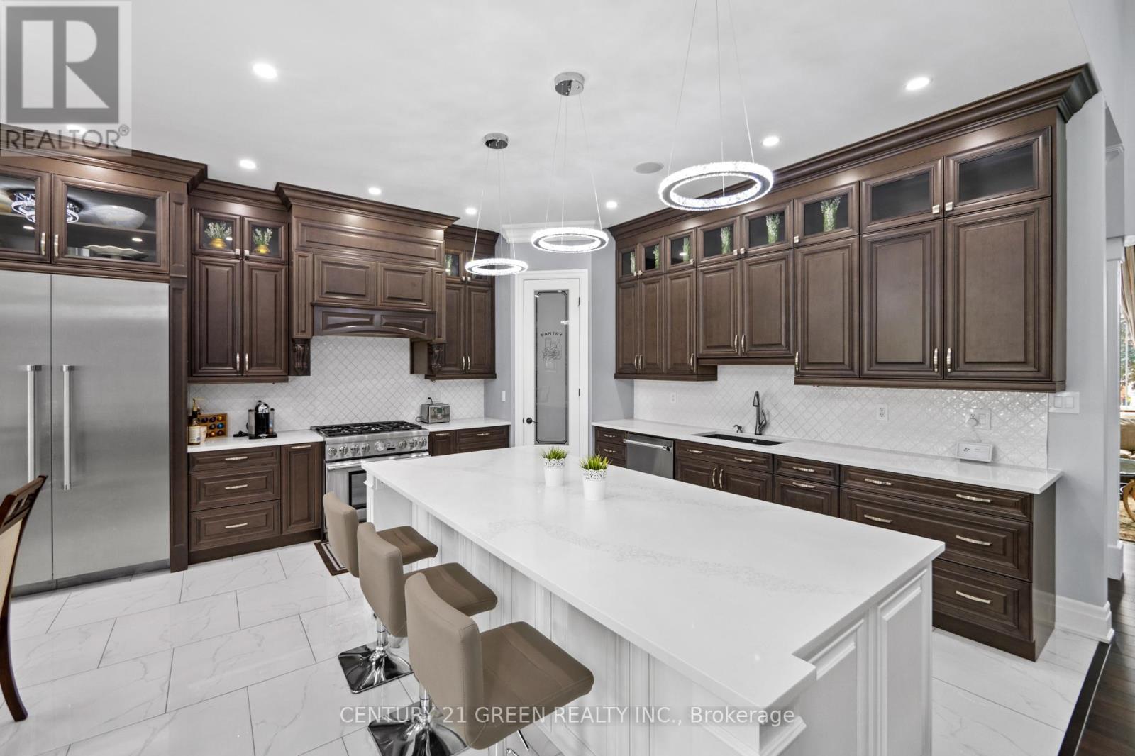 679 Hiawatha Boulevard, Hamilton, Ontario  L9G 3A6 - Photo 12 - X12900628