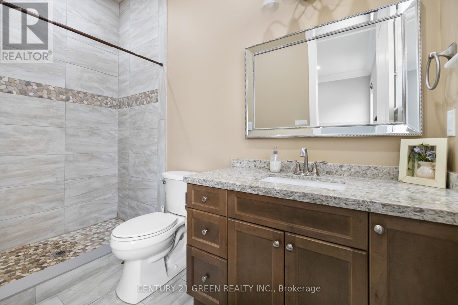 679 Hiawatha Boulevard, Hamilton, Ontario  L9G 3A6 - Photo 22 - X12900628