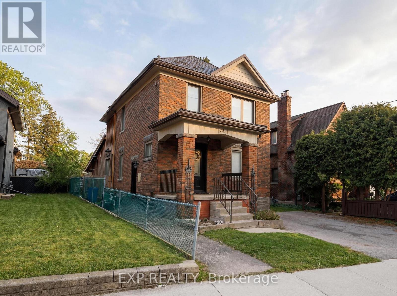 125 Wilhelm Street, Kitchener, Ontario  N2H 5S3 - Photo 3 - X12924428