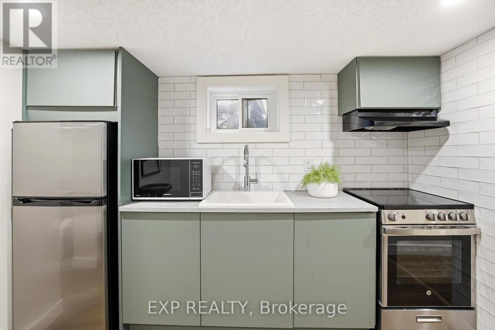 125 Wilhelm Street, Kitchener, Ontario  N2H 5S3 - Photo 41 - X12924428