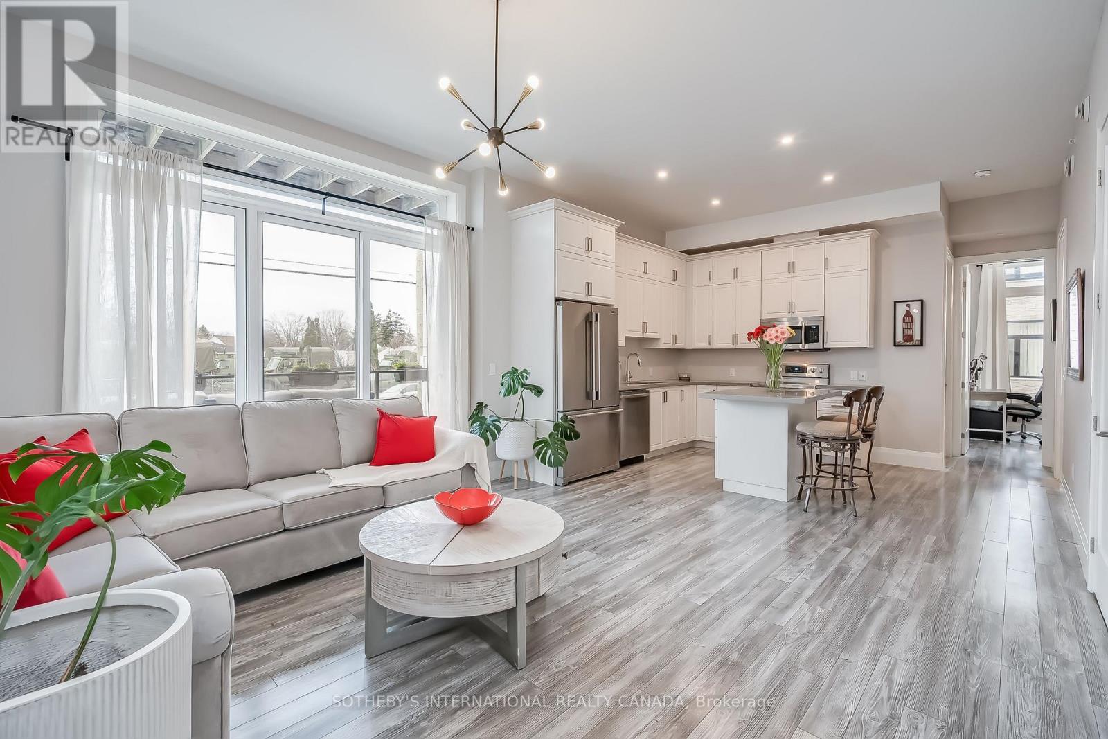 101b - 85 Morrell Street, Brantford, Ontario  N3T 4J6 - Photo 3 - X12924518