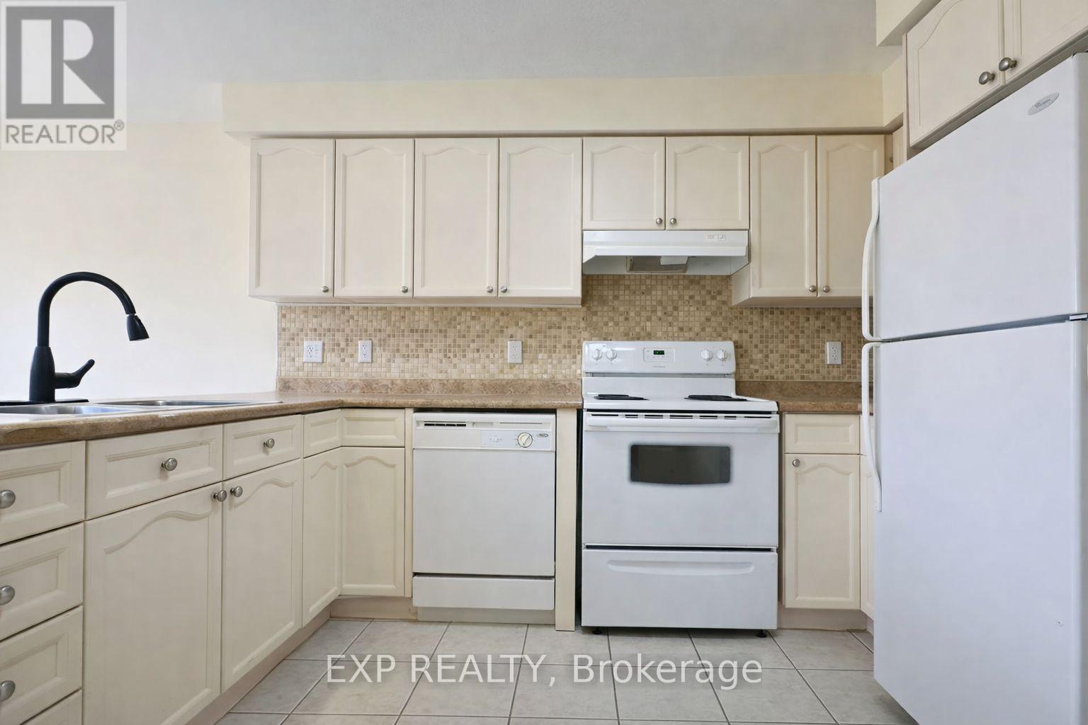 76 Templewood Drive, Kitchener, Ontario  N2R 1X3 - Photo 10 - X12924524