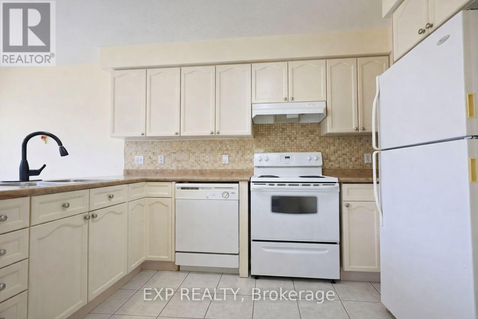 76 Templewood Drive, Kitchener, Ontario  N2R 1X3 - Photo 11 - X12924524