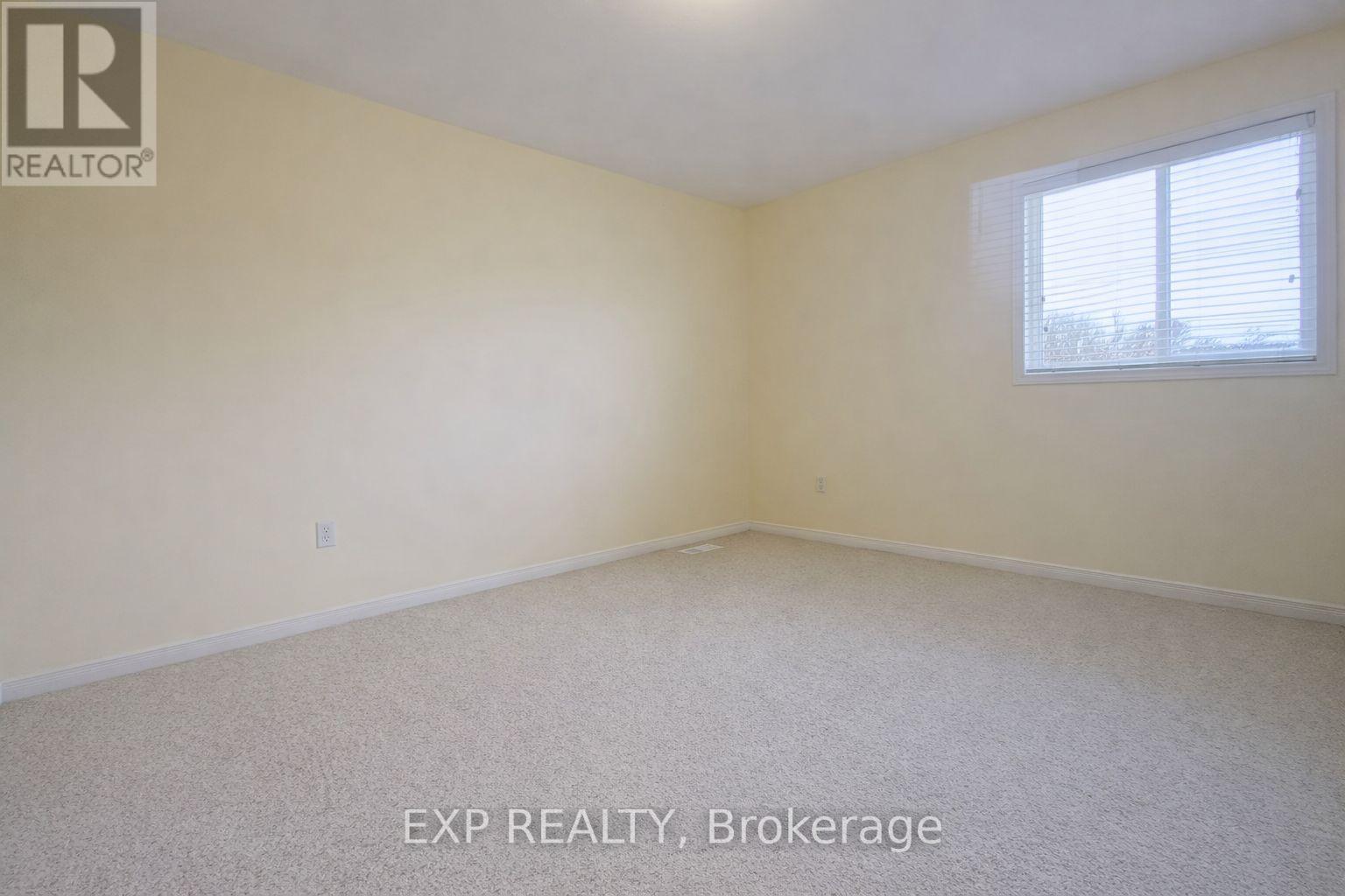 76 Templewood Drive, Kitchener, Ontario  N2R 1X3 - Photo 25 - X12924524