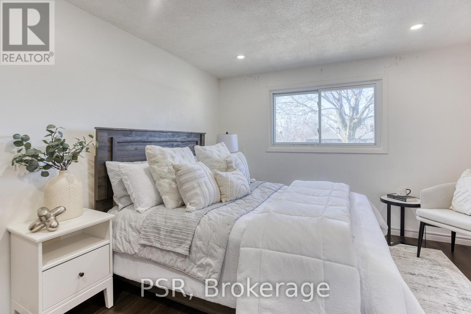 231 Heritage Drive, Kitchener, Ontario  N2B 3A9 - Photo 16 - X12924596