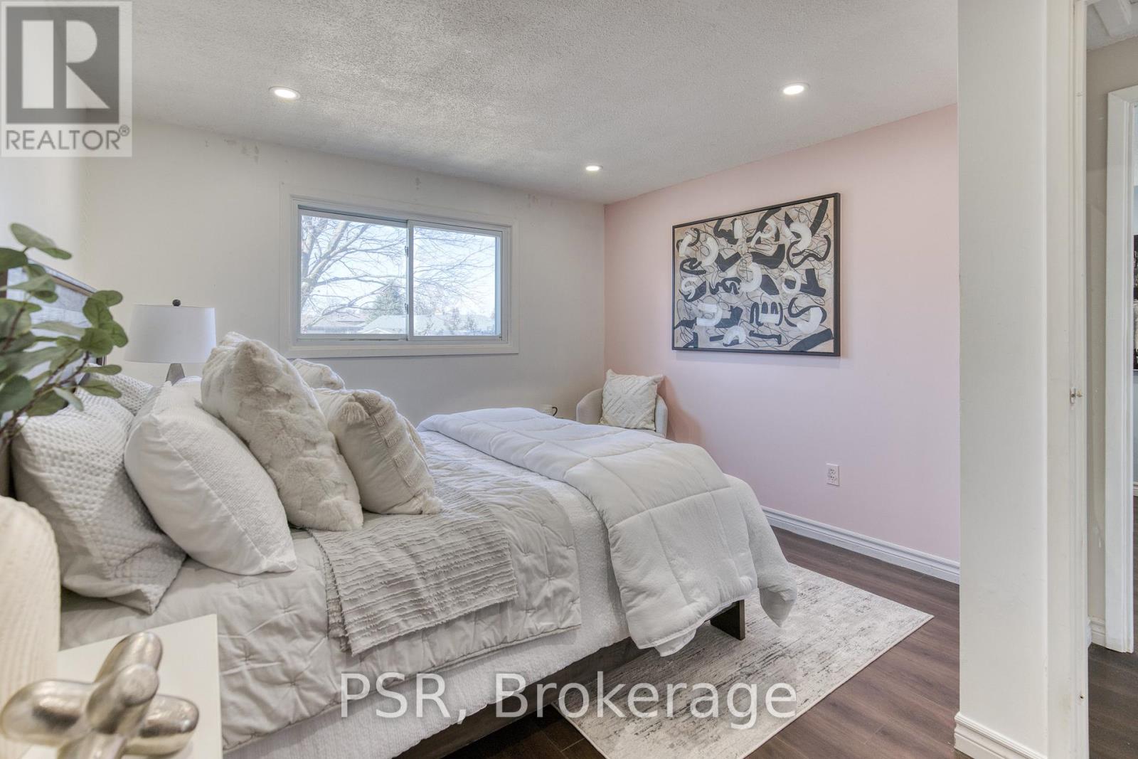 231 Heritage Drive, Kitchener, Ontario  N2B 3A9 - Photo 17 - X12924596