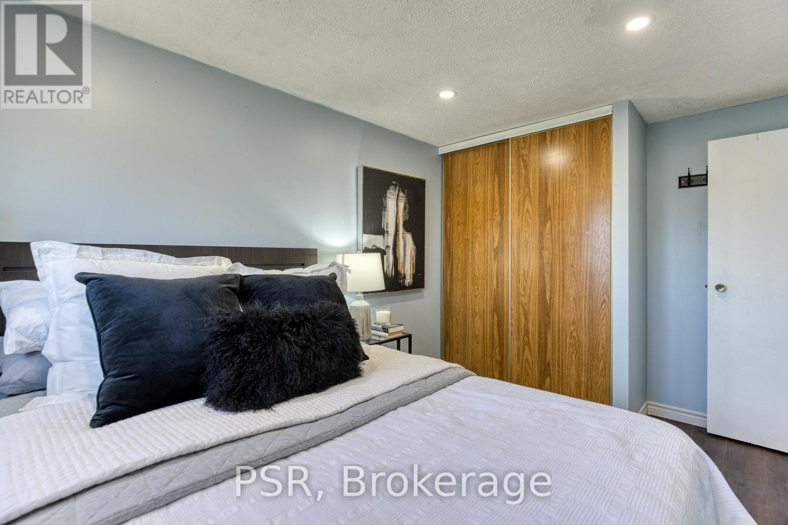 231 Heritage Drive, Kitchener, Ontario  N2B 3A9 - Photo 20 - X12924596