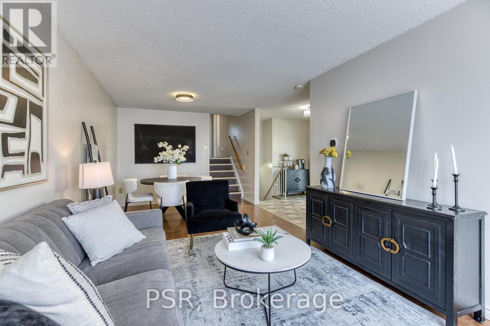 231 Heritage Drive, Kitchener, Ontario  N2B 3A9 - Photo 3 - X12924596