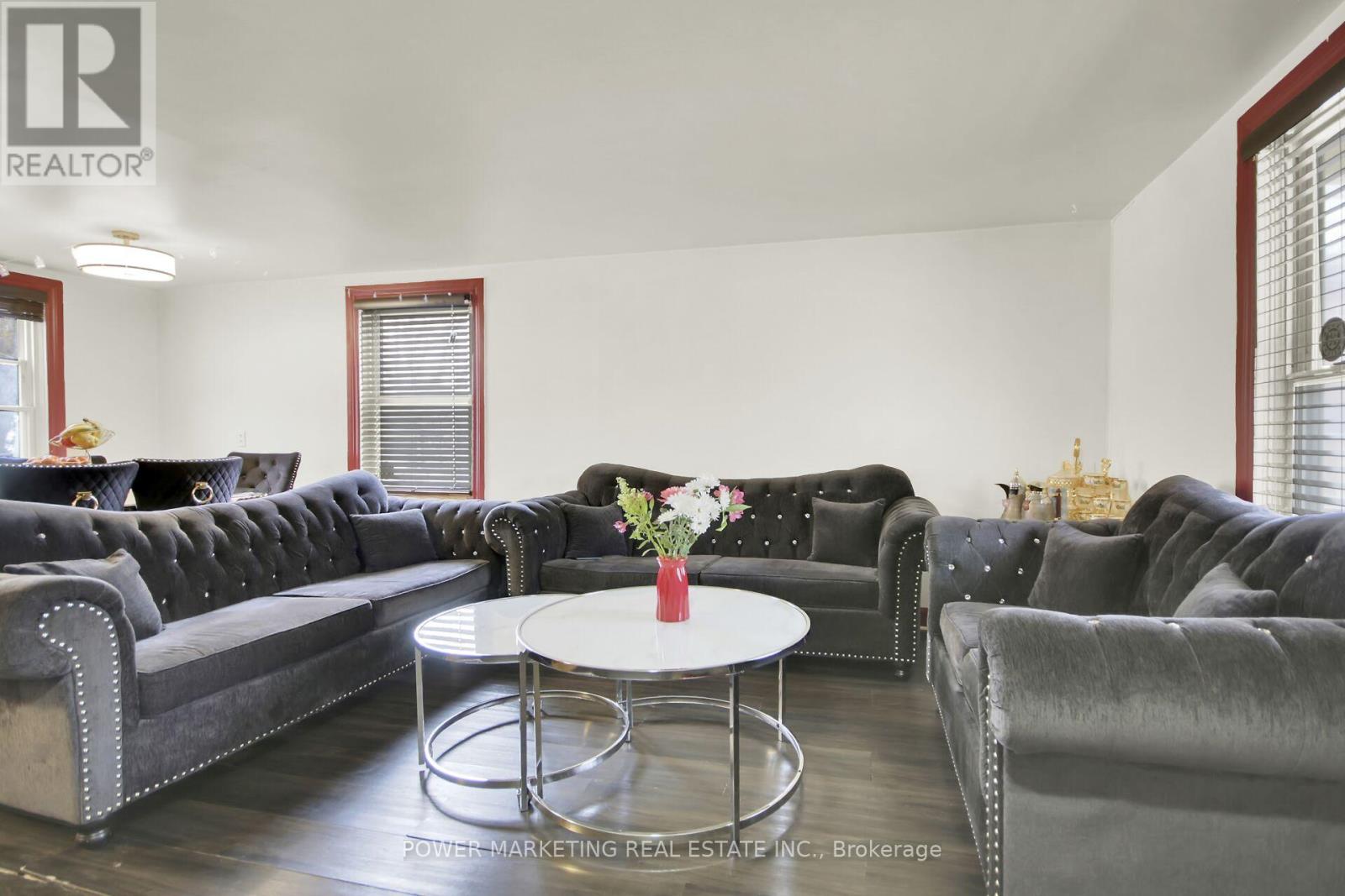 78 Ormond Street, Brockville, Ontario  K6V 2K6 - Photo 9 - X12892478