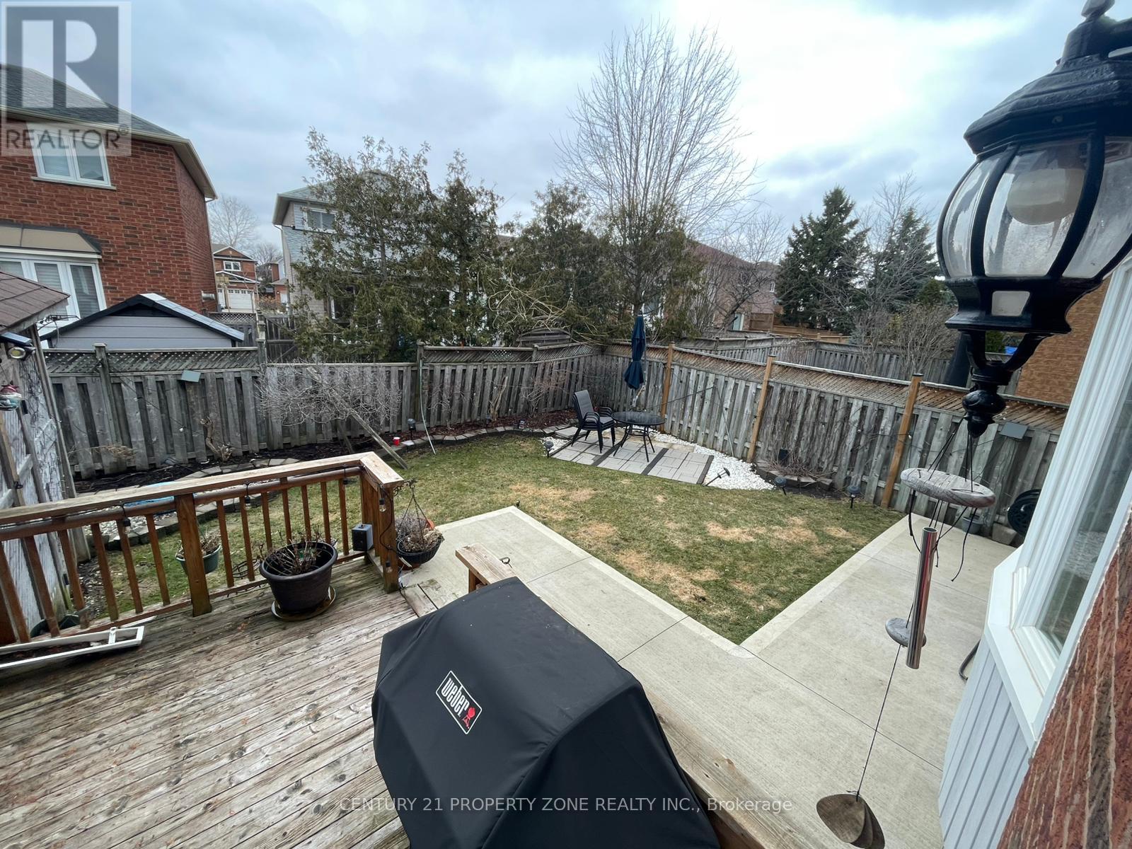 Upper - 6638 Astro Court, Mississauga, Ontario  L5N 7J2 - Photo 17 - W12894482