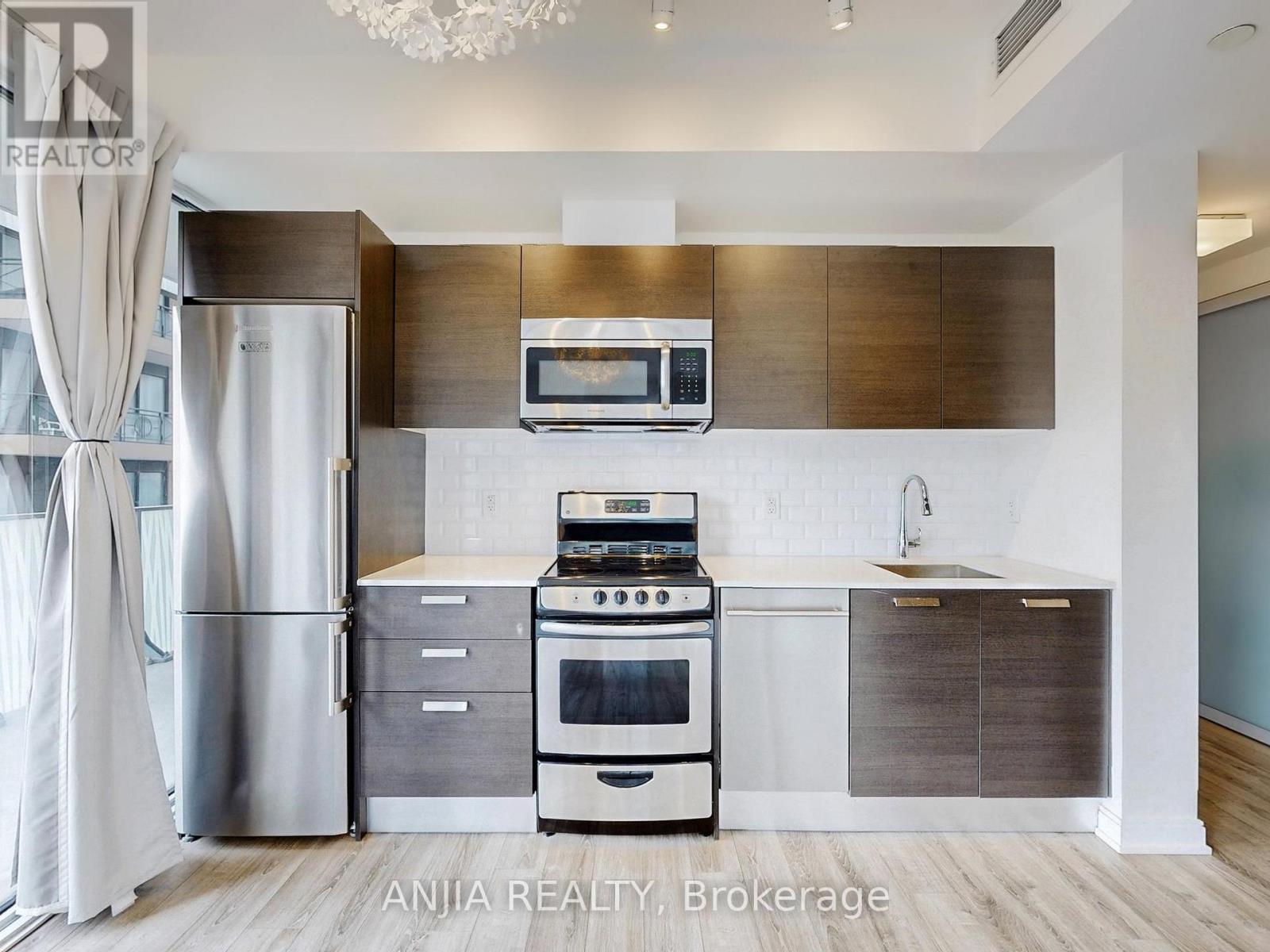 504 - 42 Charles Street E, Toronto, Ontario  M4Y 1T4 - Photo 10 - C12902162