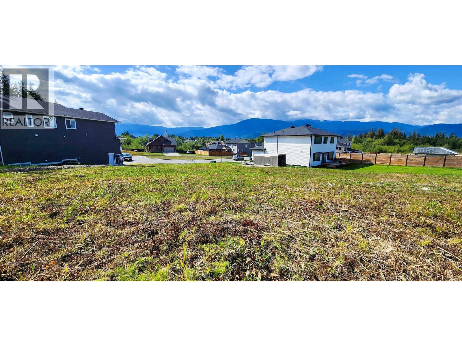 20 Robinson Street, Kitimat, British Columbia  V8C 2S2 - Photo 4 - R3103698