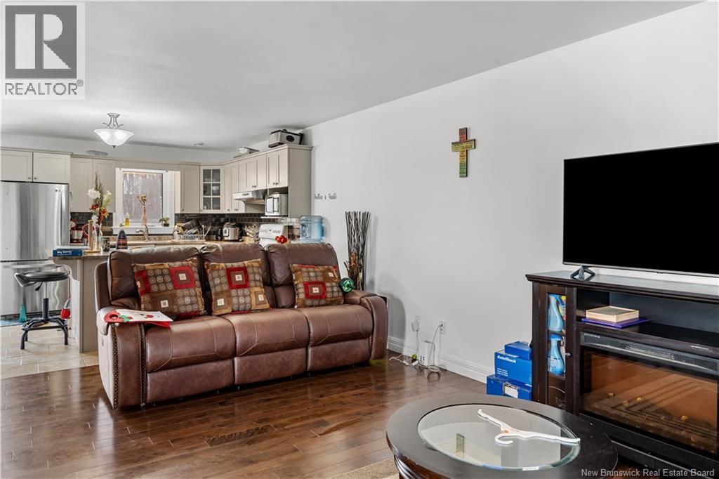 899 Bernard Street, Dieppe, New Brunswick  E1A 4S6 - Photo 10 - NB135716