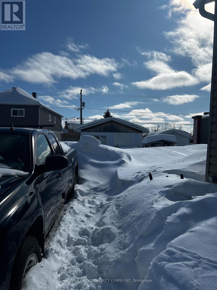 5 Algonquin Street, Kapuskasing, Ontario  P5N 2S4 - Photo 4 - T12924846