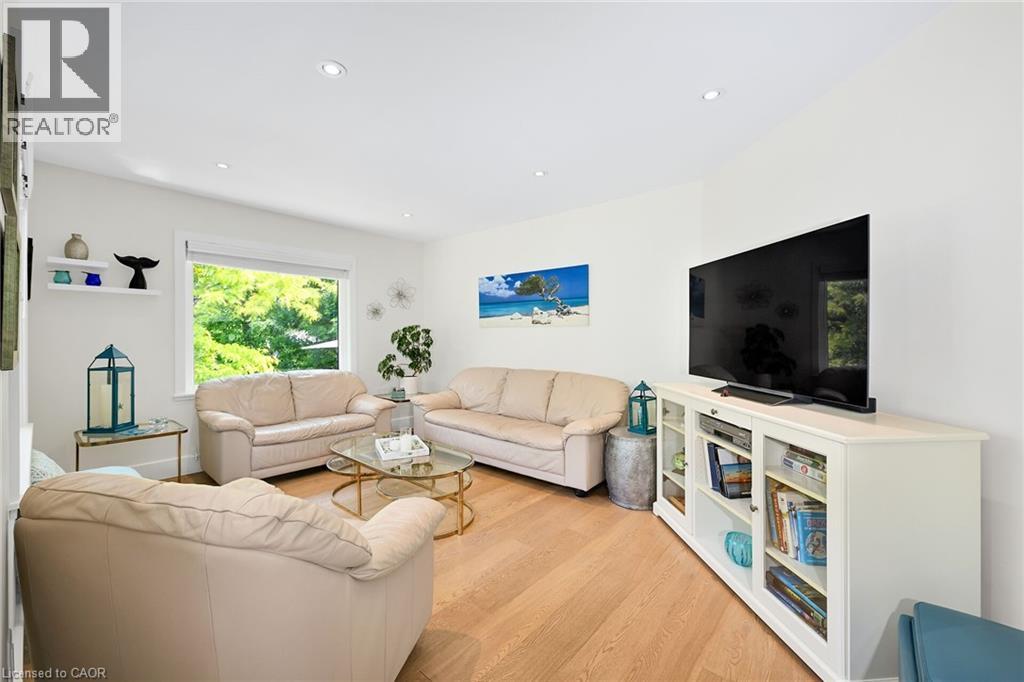 140 Wellington Street, Waterdown, Ontario  L0R 2H0 - Photo 15 - 40810517