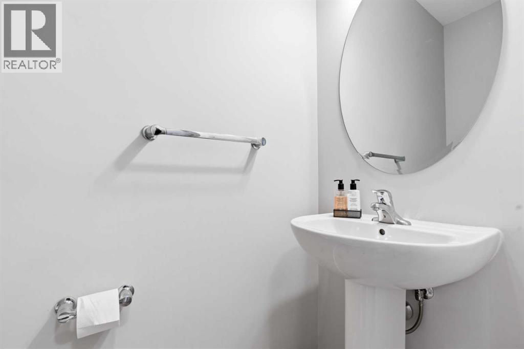 214 Windbury Lane Sw, Airdrie, Alberta  T4B 5J5 - Photo 13 - A2292075