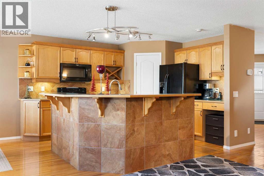 227 Bridlewood Circle Sw, Calgary, Alberta  T2Y 3L2 - Photo 3 - A2296472