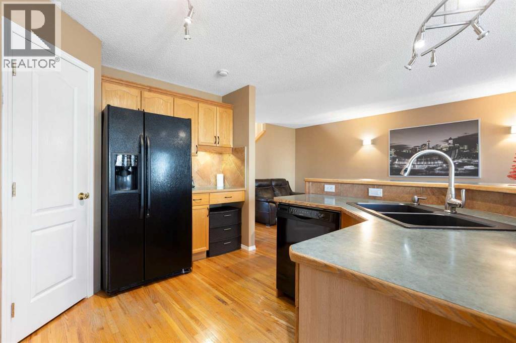 227 Bridlewood Circle Sw, Calgary, Alberta  T2Y 3L2 - Photo 11 - A2296472