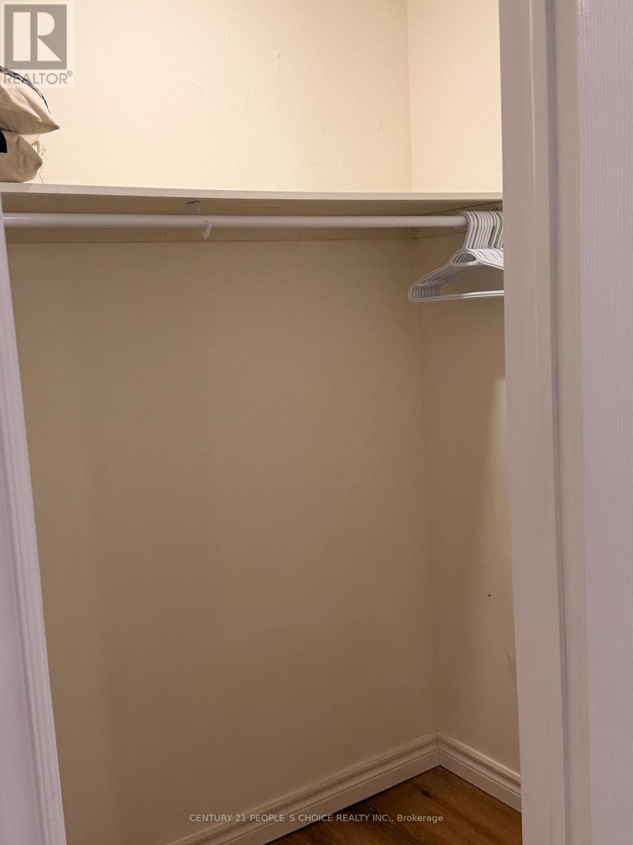 Bsmt - 43 Bordeaux Circuit, Toronto, Ontario  M9V 4Y9 - Photo 10 - W12906100