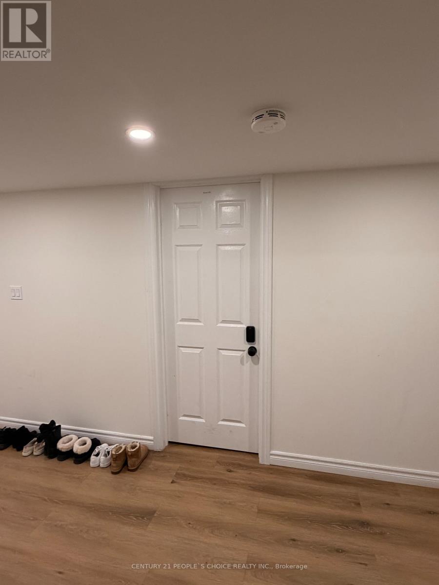 Bsmt - 43 Bordeaux Circuit, Toronto, Ontario  M9V 4Y9 - Photo 12 - W12906100