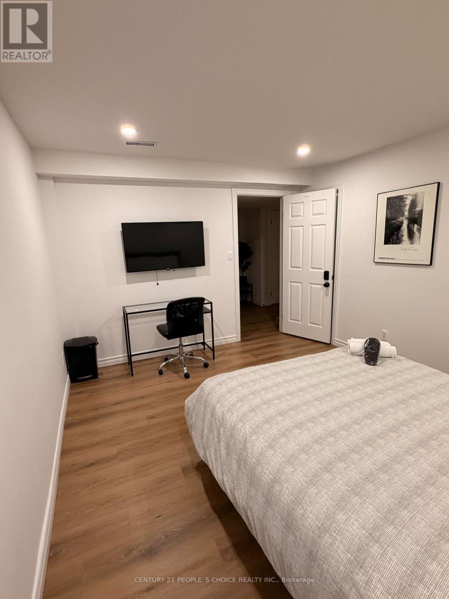 Bsmt - 43 Bordeaux Circuit, Toronto, Ontario  M9V 4Y9 - Photo 5 - W12906100