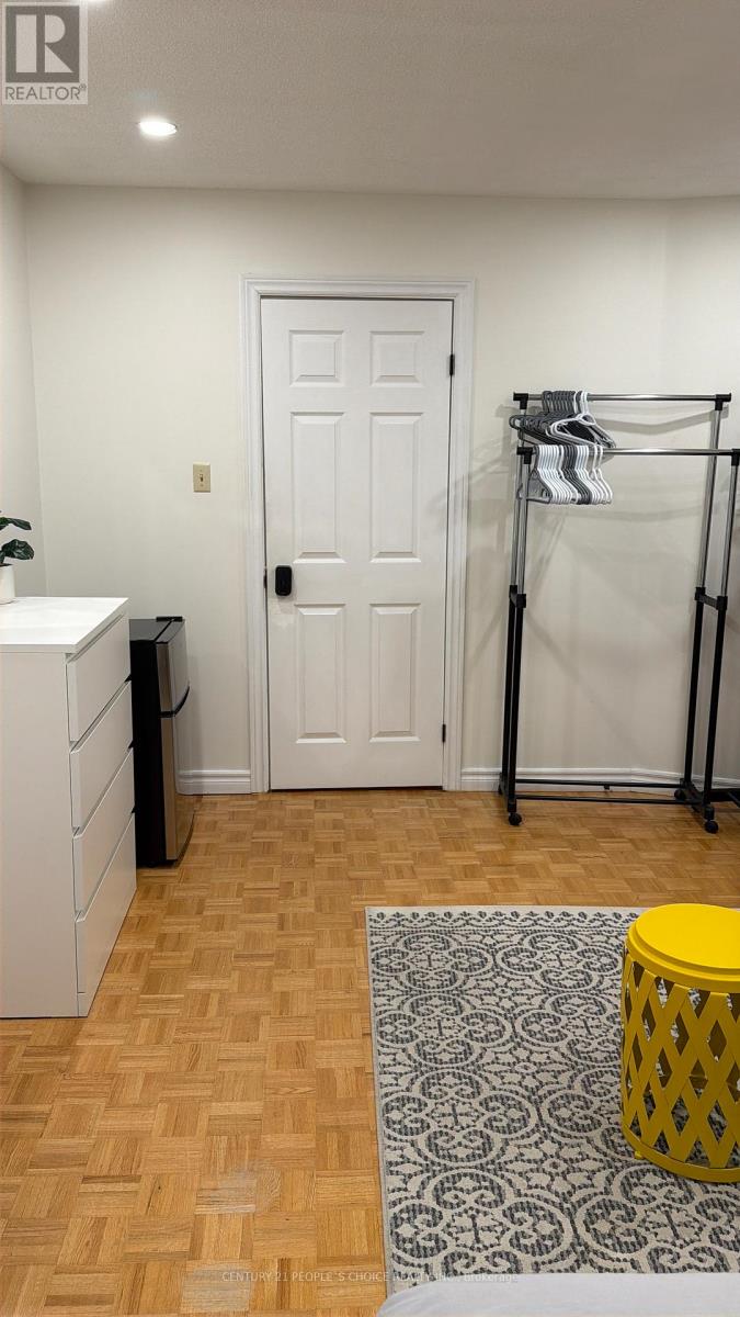 Main (Room) - 43 Bordeaux Circuit, Toronto, Ontario  M9V 4Z1 - Photo 12 - W12906114