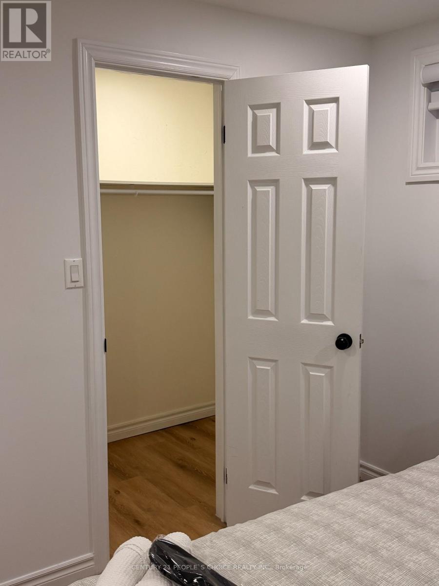 Bsmt - 43 Bordeaux Circuit, Toronto, Ontario  M9V 4Y9 - Photo 11 - W12906100