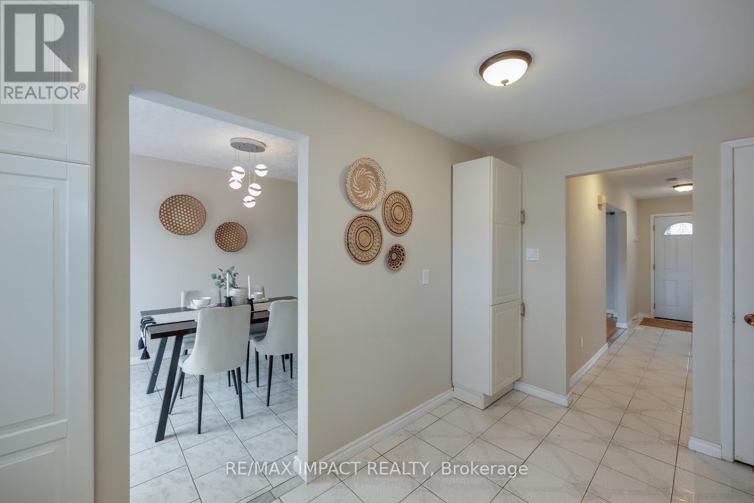 672 Galahad Drive, Oshawa, Ontario  L1K 1M2 - Photo 11 - E12924634