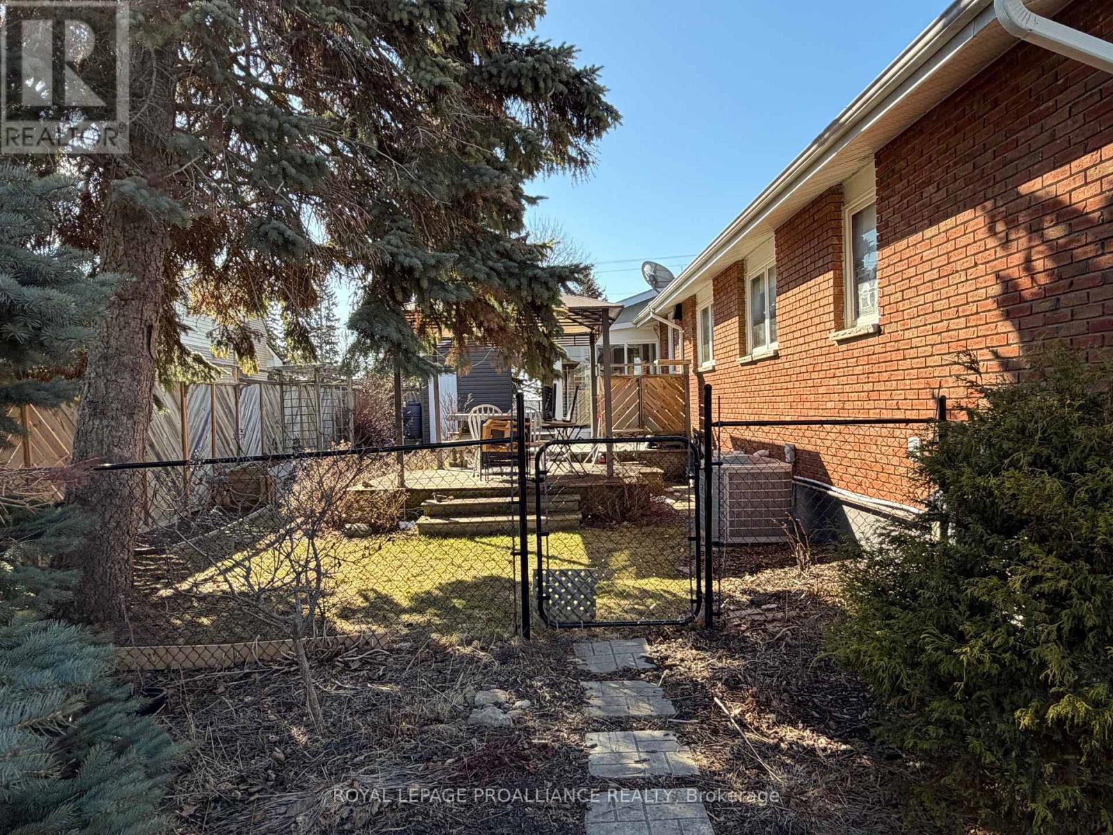 Lorem Ipsum Dolo, Quinte West, Ontario  K8R  - Photo 34 - DEMO29520421